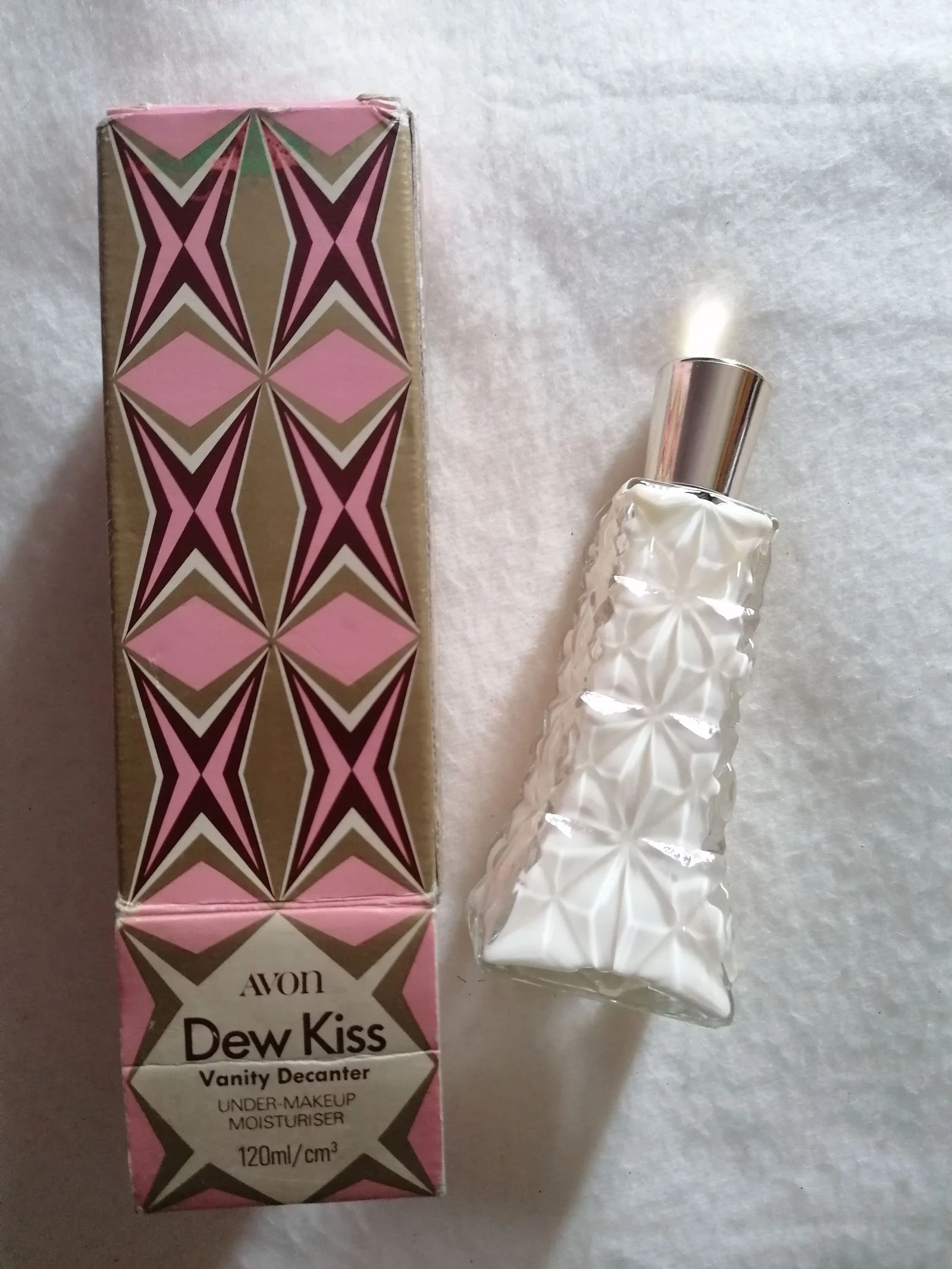 Avon  Dew Kiss 1974